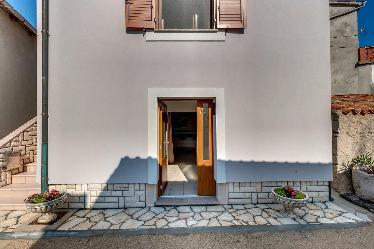 Apartmani Muzic Orlec Exterior photo